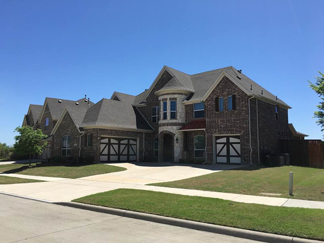 Qualitas Roofing Crew Project